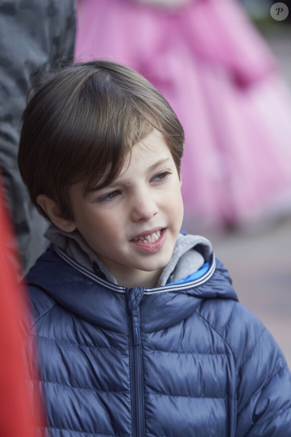 Le prince Henrik a eu l'air d'apprécier ses moments privilégiés à Legoland. Le prince Joachim et la princesse Marie de Danemark ont inauguré le 19 mars 2016 avec leurs enfants le prince Henrik (6 ans), la princesse Athena (4 ans) et le prince Felix (13 ans) Ninjago World, la attraction du parc à thème Legoland à Billund.