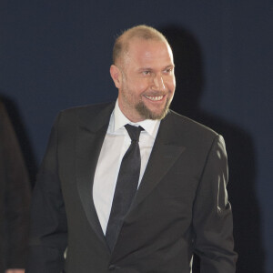 François Damiens - Arrivées Extérieur - 40e cérémonie des César au théâtre du Châtelet à Paris, le 20 février 2015.