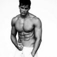 Pietro Boselli en 1995 pour Armani Junior - Purepeople