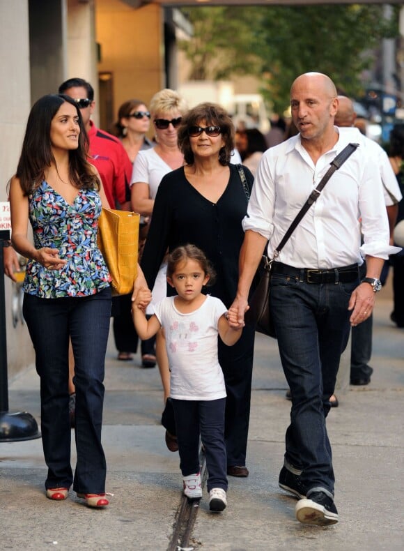 Salma Hayek, François-Henri Pinault et leur fille Valentina à New York le 9 septembre 2011