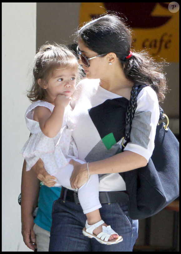 Exclusif - Salma Hayek et sa fille Valentina à Beverly Hills le 8 septembre 2009