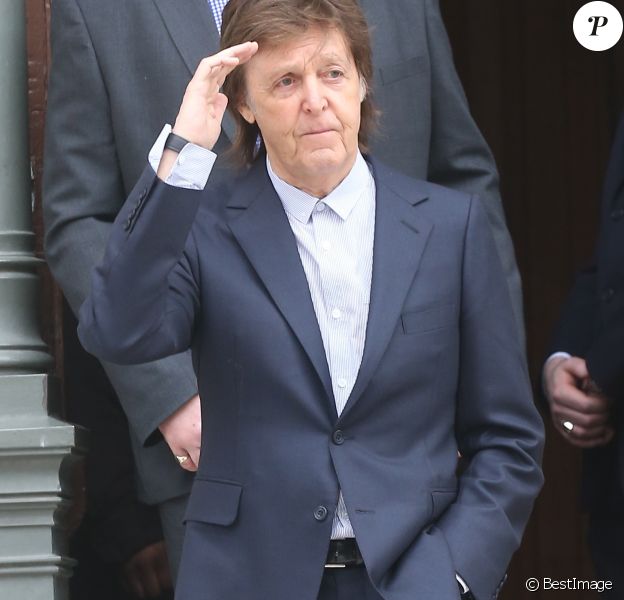 Paul McCartney - Sorties du défilé de mode prêt-à-porter "Stella McCartney", collection automne-hiver 2016/2017, à Paris. Le 7 mars 2016 © Cyril Moreau / Bestimage