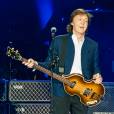 Paul McCartney en concert au O2 Arena à Londres, le 23 mai 2015, dans le cadre de sa tournée "Out There tour".