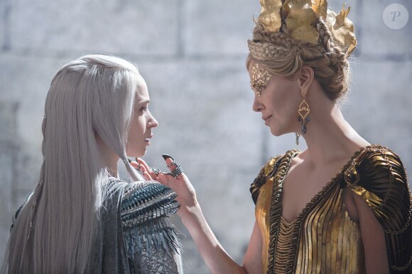 Charlize Theron dans Le Chasseur et la Reine des neiges, en salles le 20 avril 2016