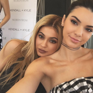 Kylie et Kendall Jenner fêtent la sortie de la nouvelle collection de Kendall + Kylie chez Nordstorm, au Chateau Marmont. Le 23 mars 2016.