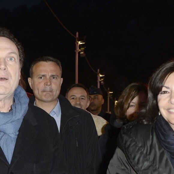 Julien Lepers et Anne Hidalgo - Soirée d'ouverture de la Foire du Trône à Paris, le 25 mars 2016.  © Coadic Guirec/Bestimage