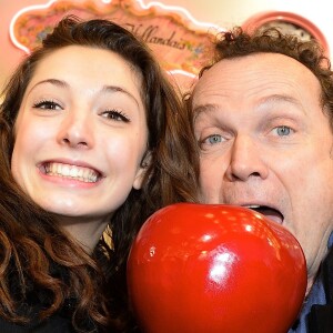 Julien Lepers et Chrystelle Canals - Soirée d'ouverture de la Foire du Trône à Paris, le 25 mars 2016.  © Coadic Guirec/Bestimage