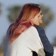 Exclusif - Reese Witherspoon fait une pause lors d'un tournage et se promène avec ses enfants Ava, Tennessee et Deacon sur une plage à Malibu le 16 mars 2016.