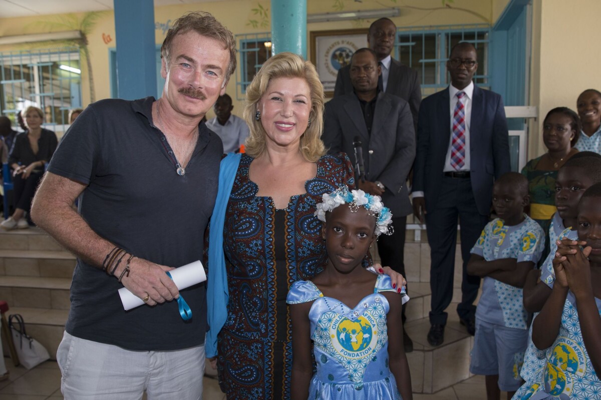 photo-exclusif-franck-dubosc-et-dominique-ouattara-dans-le-cadre
