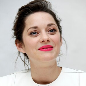 L'actrice Marion Cotillard en conférence de presse pour le film "Macbeth" à l'hôtel Four Seasons de Beverly Hills le 3 décembre 2015. Macbeth est sorti en France le 18 novembre 2015. © HT/Bestimage