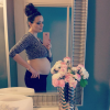 Enceinte de son premier enfant, Kelly Bochenko dévoile ses rondeurs de future maman