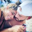 Coralie et Raphael : Les tourtereaux fous d'amour sur Instagram