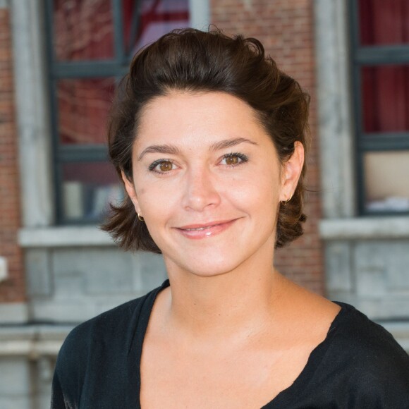 Emma de Caunes - Photocall du jury "Court métrage" lors du festival du film Francophone à Namur en Belgique le 3 octobre 2014.