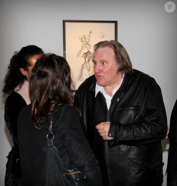 Gérard Depardieu - Inauguration de l'exposition de Roxane Depardieu, baptisée "Mr Otto Noselong", au sein de la galerie Catherine Houard à Paris le 31 mars 2016