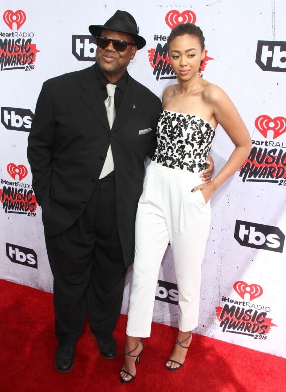 Jimmy Jam et sa fille Bella B Harris  à la soirée des iHeartRadio Music Awards à Inglewood, le 3 avril 2016.