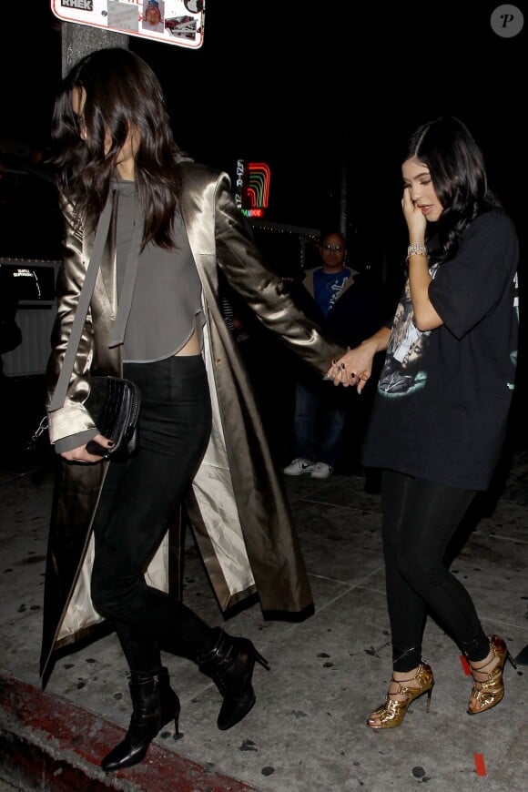 Kendall et Kylie Jenner à West Hollywood, Los Angeles, le 31 mars 2016.