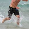 Scott Eastwood participe à un triathlon à Miami le 3 avril 2016.