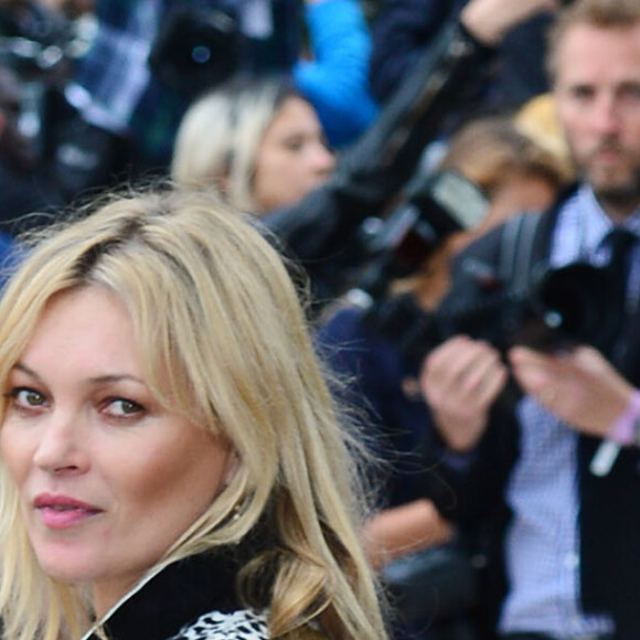 Kate Moss - Défilé Burberry printemps-été 2016 à Londres. Le 21 septembre 2015.