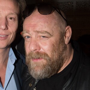 No tabloids - Exclusif - Alexandre Bougault et Tin-Tin (célèbre tatoueur) - Pascal Obispo fête ses 50 ans au restaurant Victoria 1836 ", le 8/01/15