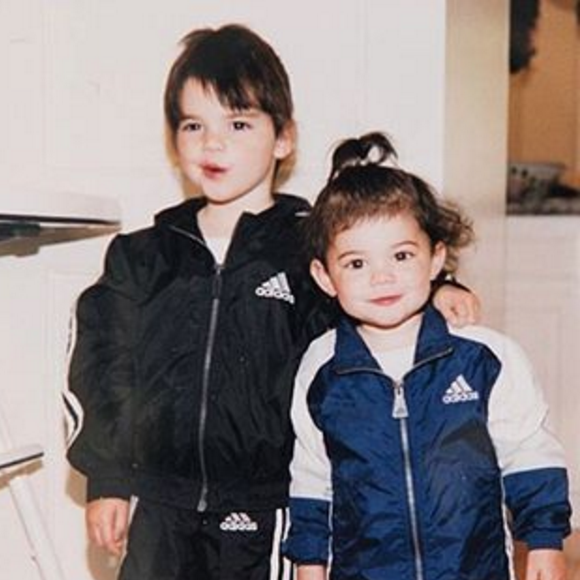 Photo de Kendall et Kylie Jenner enfants publiée le 7 avril 2016.