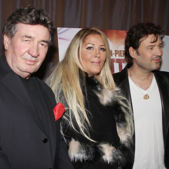 Loana Petrucciani entre Pascal et Jean-Pierre Danel - Jean-Pierre Danel reçoit son disque d'or du DVD pour "Guitar Tribute" lors d'une soirée à l'hôtel Burgundy à Paris, le 7 avril 2016. © Baldini/Bestimage