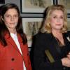 Chiara Mastroianni et Catherine Deneuve à la visite privée de l'exposition Martin Scorsese à Paris le 13 octobre 2015