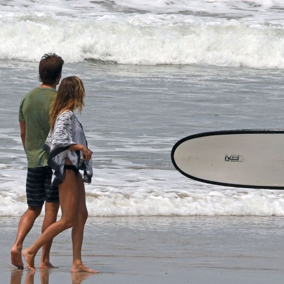 Exclusif - Gisele Bündchen et son mari Tom Brady en vacances au Costa Rica le 27 mars 2016.