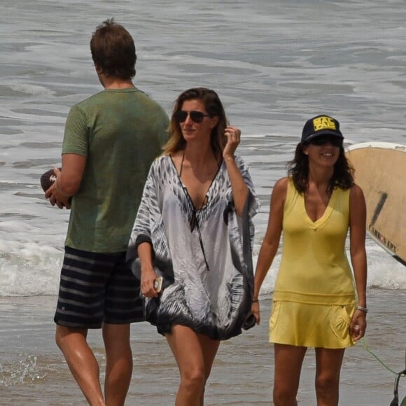 Exclusif - Gisele Bündchen et son mari Tom Brady en vacances au Costa Rica le 27 mars 2016.