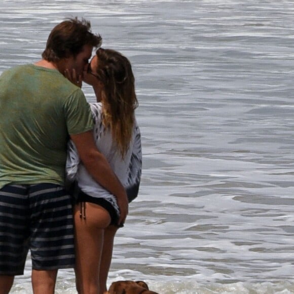 Exclusif - Gisele Bündchen et son mari Tom Brady en vacances au Costa Rica le 27 mars 2016.