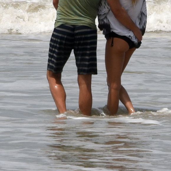 Exclusif - Gisele Bündchen et son mari Tom Brady en vacances au Costa Rica le 27 mars 2016.