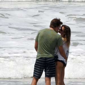 Exclusif - Gisele Bündchen et son mari Tom Brady en vacances au Costa Rica le 27 mars 2016.