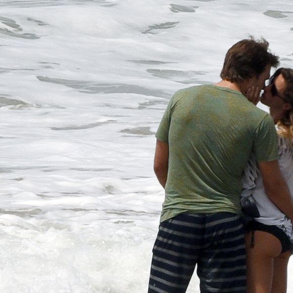 Exclusif - Gisele Bündchen et son mari Tom Brady en vacances au Costa Rica le 27 mars 2016.