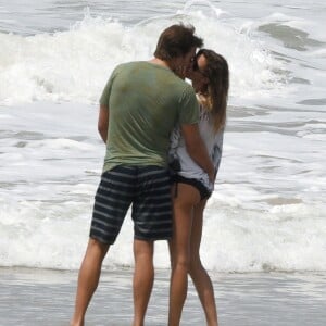 Exclusif - Gisele Bündchen et son mari Tom Brady en vacances au Costa Rica le 27 mars 2016.