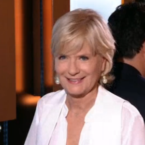 Catherine Ceylac présente Thé ou Café sur France 2, le samedi 9 avril 2016.