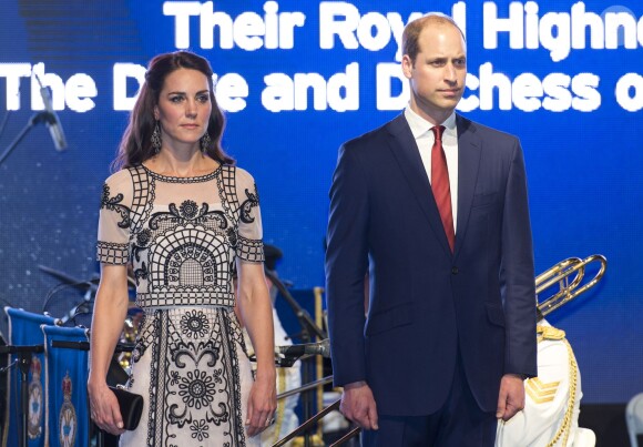 Le duc et la duchesse de Cambridge prenaient part le 11 avril 2016 à une garden party à la résidence du haut commissaire britannique à New Delhi au deuxième soir de leur tournée en Inde.