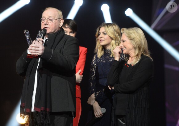 William Sheller, Jeanne Cherhal, Louane et Véronique Sanson lors de la cérémonie des 31e Victoires de la Musique le 12 février 2016 à Paris


