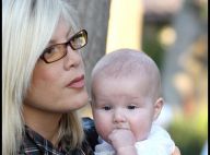 REPORTAGE PHOTOS : Tori Spelling et son mari sortent enfin leurs deux adorables enfants ! (réactualisé)