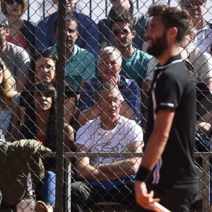 Benoît Paire devant son amoureuse Shy'm lors de son premier tour au Monte-Carlo Rolex Masters face à Inigo Cervantes, le 11 avril 2016.