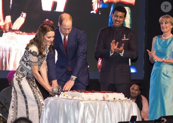 Kate Middleton en Alice Temperley le 11 avril 2016 à New Delhi lors d'une réception chez le haut commissaire britannique.