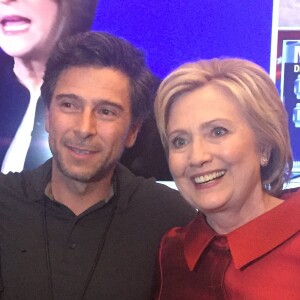 Fabian Núñez et Hillary Clinton. Photo publiée le 21 février 2016.