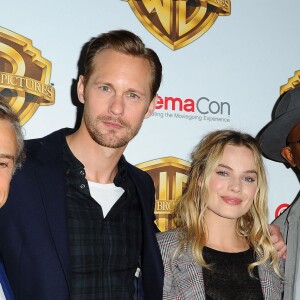 Christoph Waltz, Alexander Skarsgard, Margot Robbie et Samuel L. Jackson lors de la présentation Warner Bros The Big Picture au CinemaCon à Las Vegas, le 12 avril 2016.