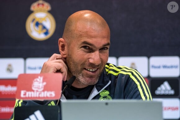 Zinédine Zidane lors d'une conférence de presse organisée à Madrid le 1er avril 2016 