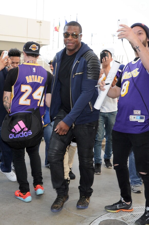 Chris Tucker arrive au Staples Center pour assister à la rencontre de NBA Los Angeles Lakers - Utah Jazz. Los Angeles, le 13 avril 2016.