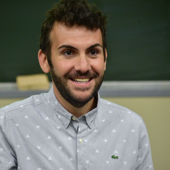 Exclusif - Le comédien et animateur Laurent Ournac donne une conférence sur l'obésité dans l'amphithéâtre du CHU du Kremlin-Bicêtre pour l'association "Les-Poids-Plumes" le 10 octobre 2015.