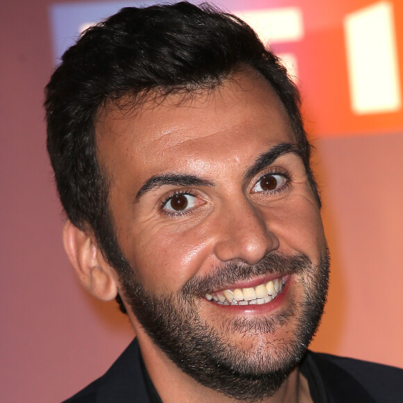 Laurent Ournac (animateur de l'émission) - Photocall Danse avec les stars 6 devant TF1 à Boulogne-Billancourt, le 7 octobre 2015.