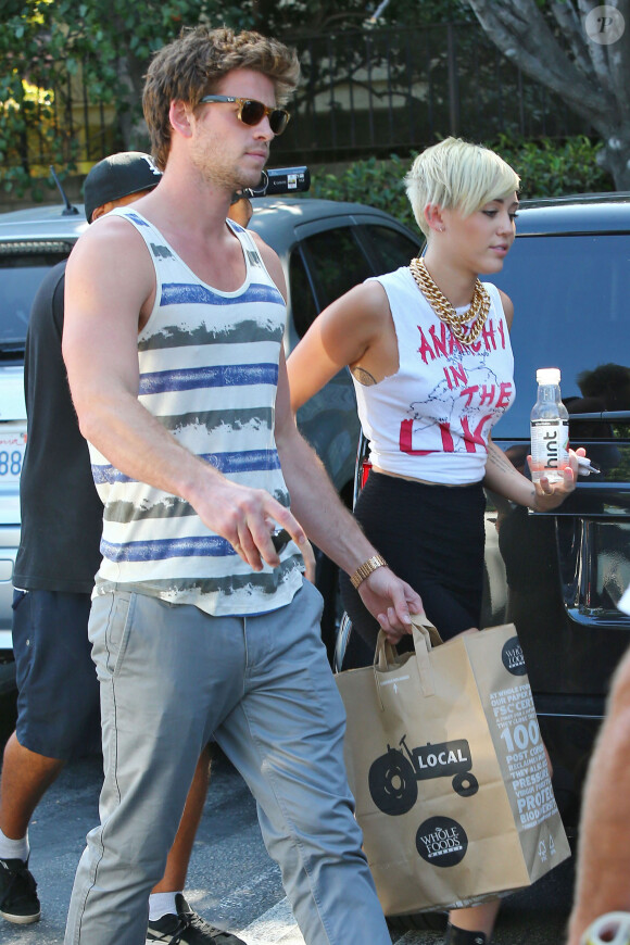 Liam Hemsworth et Miley Cyrus à Studio City le 11 septembre 2012