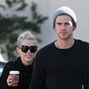Miley Cyrus et Liam Hemsworth à Los Angeles le 22 décembre 2012
 