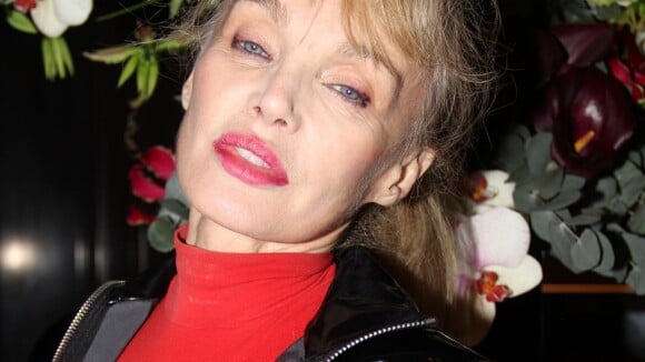 Arielle Dombasle : Son truc spécial pour des baisers enivrants...