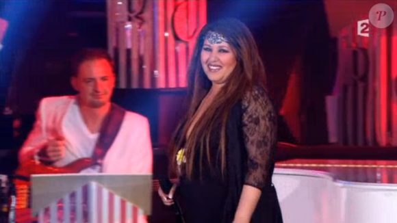 Nathalie Cardone sur le plateau des Années bonheur le 16 avril 2016 sur France 2.