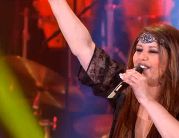 Nathalie Cardone sur le plateau des Années bonheur le 16 avril 2016 sur France 2.